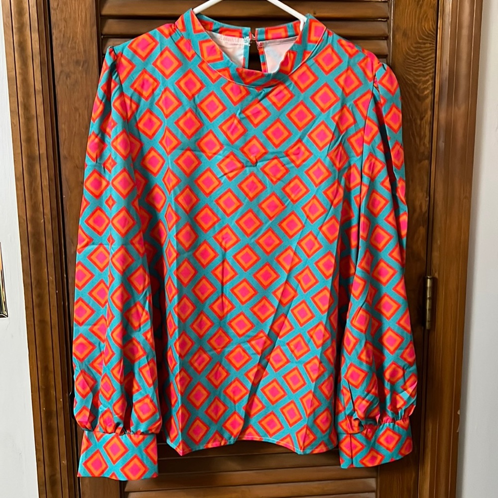 Women’s Blouse by Shein long sleeve New tear, orange and red diamond design L